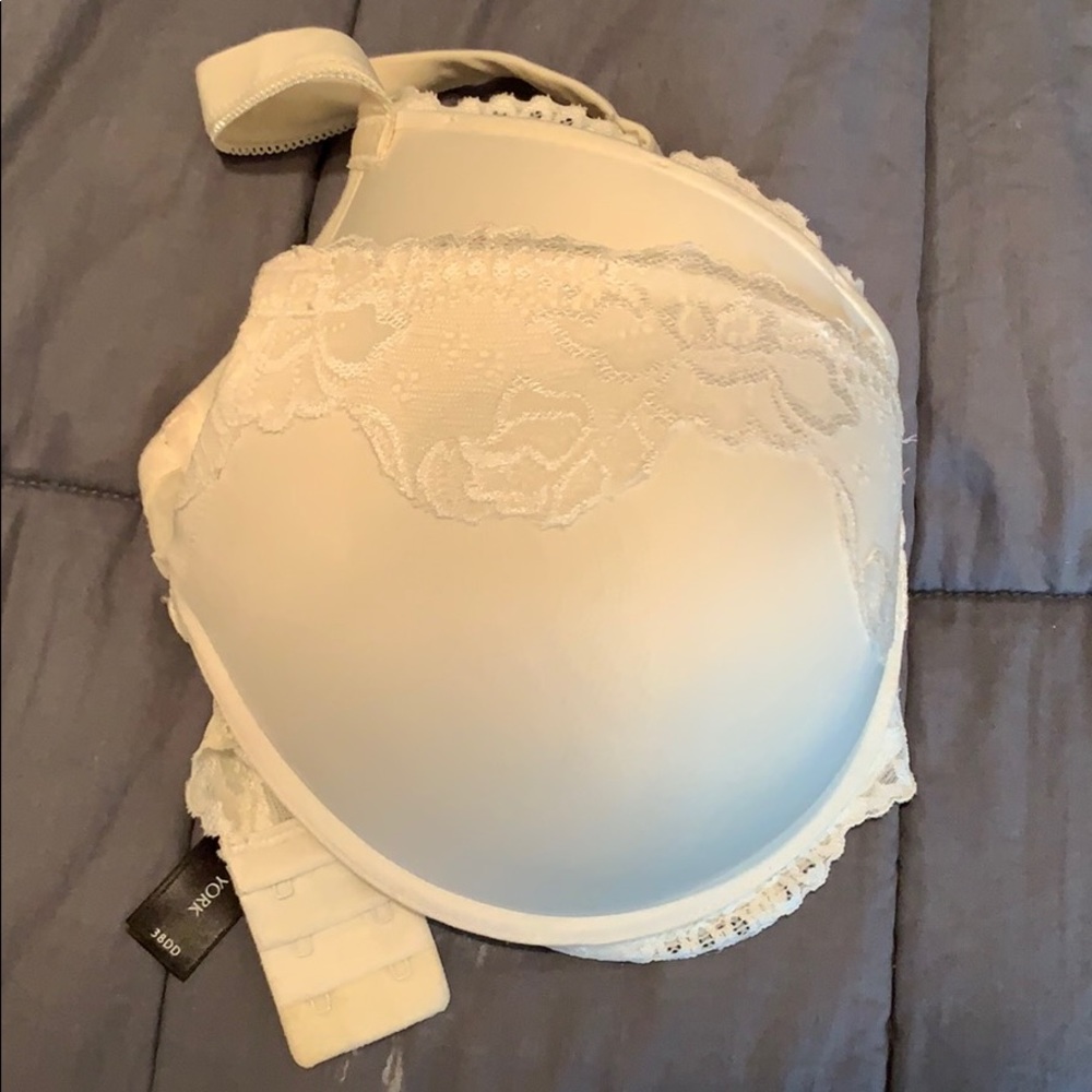 Jones New York bra.